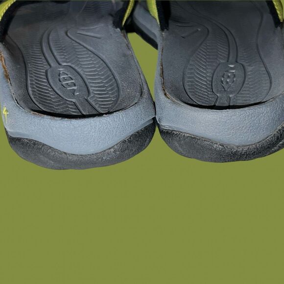 Keen Bali Women's Green Slide Sport Sandals Bumper Toe size 10 - Picture 3 of 6